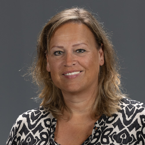 Angela Hanse -LI